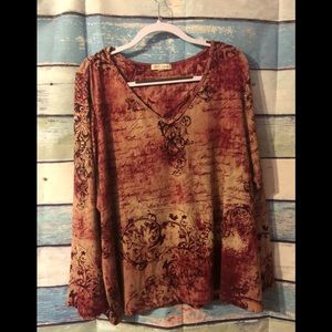 Long sleeve size 2X v neck tee
